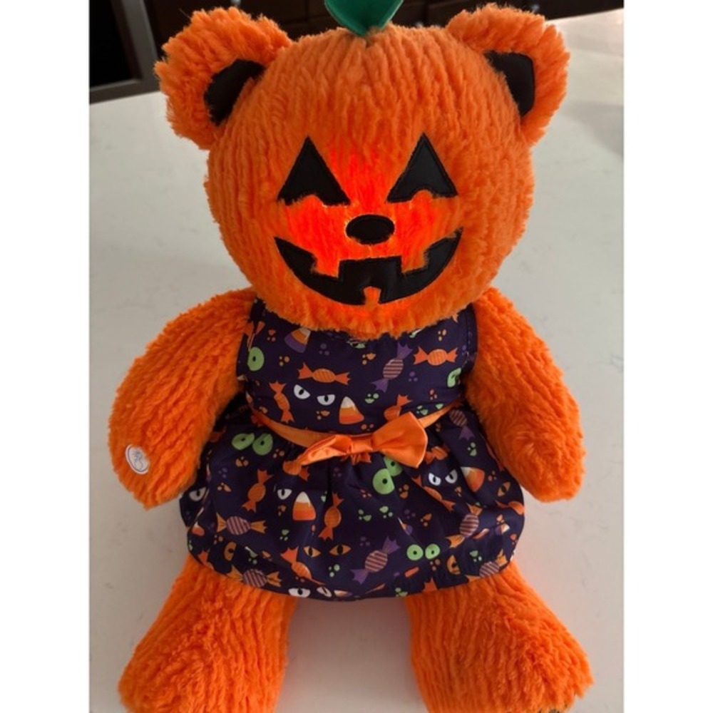 Special‎ Edition Glow In The Dark Pumpkin Build A Bear